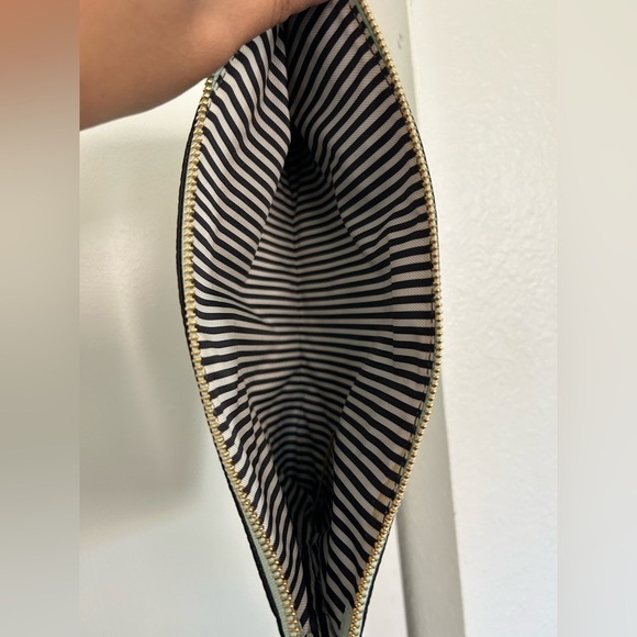 KATE SPADE | pebble Leather Zip Pouch Clutch - Picture 8 of 11